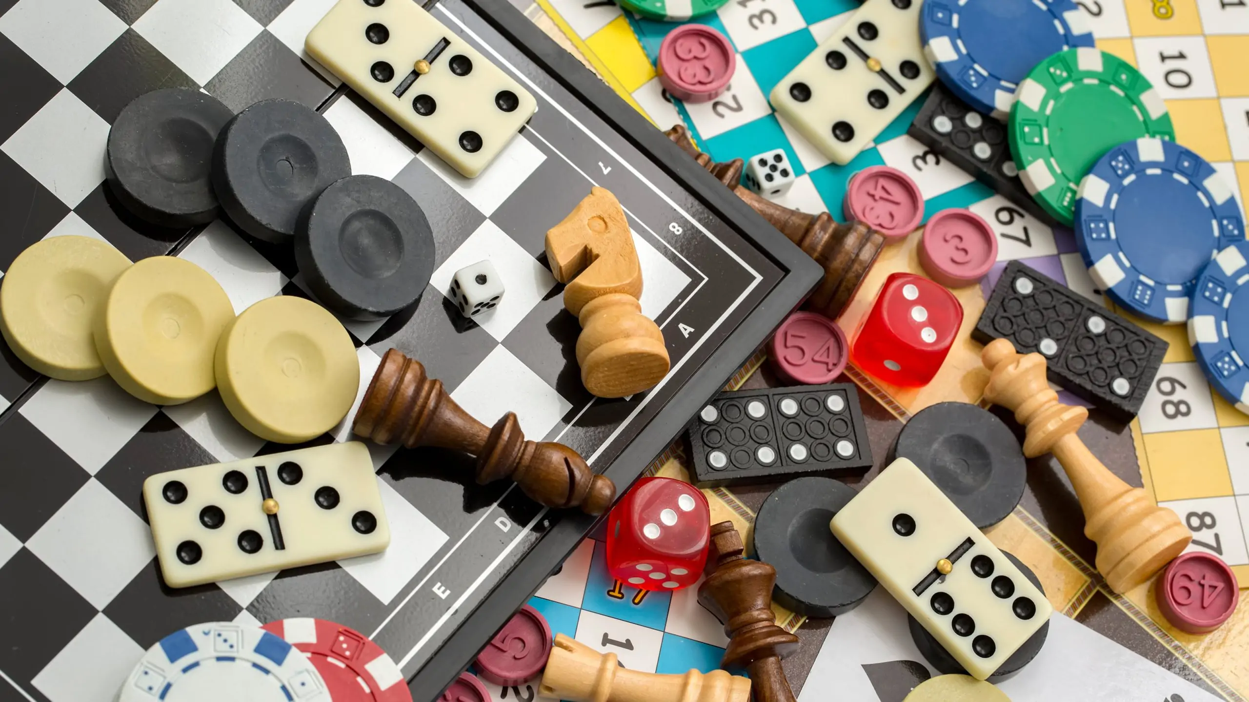 Board Games Background Min Scaled 1